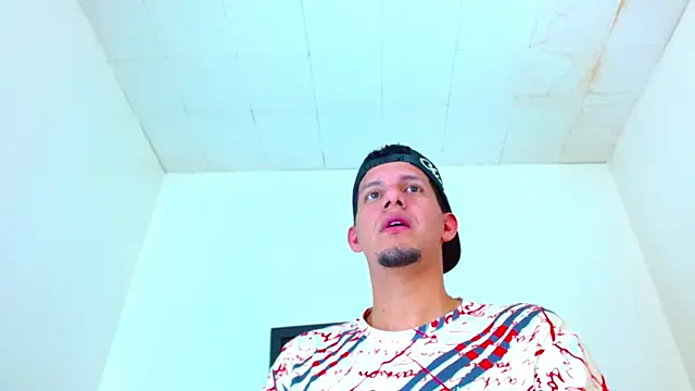 Snapshot of kevin__fox_ chatting on October 1, 7:09 pm kevin fox online show from October 1, 7:09 pm