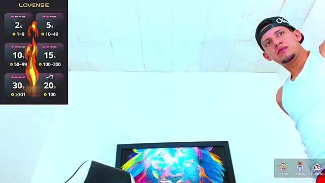 Snapshot of kevin__fox_ chatting on October 20, 7:14 pm kevin fox online show from October 20, 7:14 pm