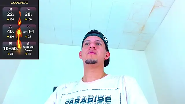 Snapshot of kevin__fox_ chatting on November 1, 7:16 pm kevin fox online show from November 1, 7:16 pm