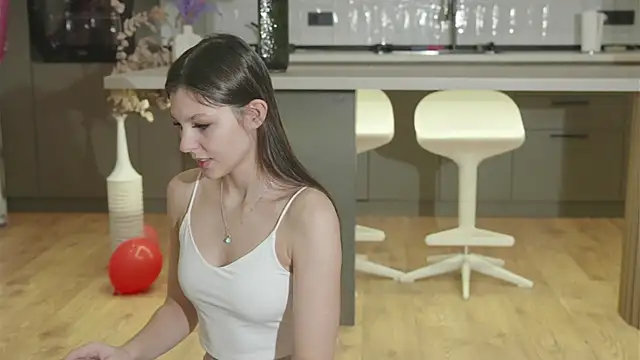 whisper of love online show from November 24, 2:22 am