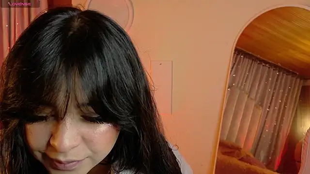 Snapshot of sunshine_maddy chatting on September 22, 12:23 am sunshine maddy online show from September 22, 12:23 am