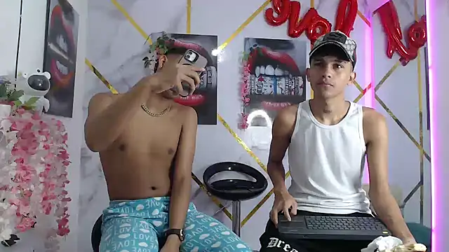 Snapshot of SEXY_BOYS_HELL chatting on January 17, 5:53 am SEXY BOYS HELL online show from January 17, 5:53 am