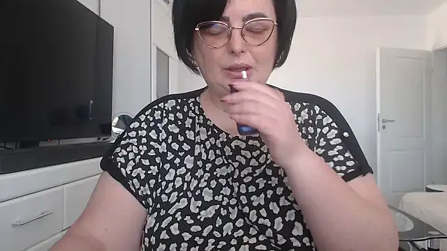 Amandamuller1982 online show from April 27, 12:14 pm