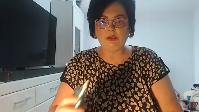 Amandamuller1982 online show from May 8, 12:32 pm