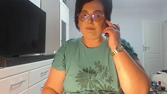 Amandamuller1982 online show from May 10, 4:56 pm