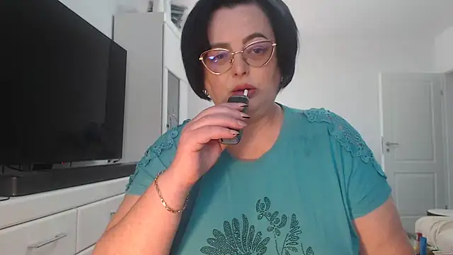 Amandamuller1982 online show from May 11, 9:37 am