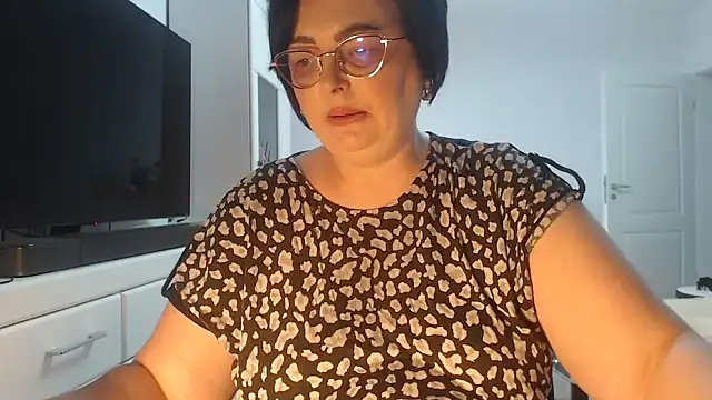 Amandamuller1982 online show from May 13, 9:28 am