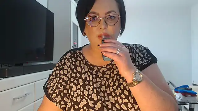 Amandamuller1982 online show from May 19, 10:32 am