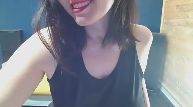 Snapshot of NovaBabe21 chatting on February 13, 7:03 am NovaBabe21 online show from February 13, 7:03 am