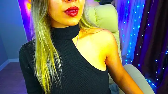 Snapshot of SashaBloom__ chatting on January 28, 4:41 pm SashaBloom online show from January 28, 4:41 pm