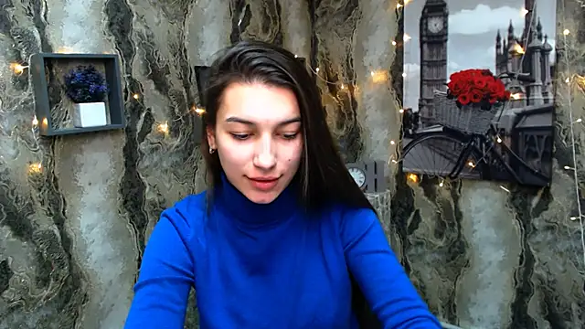 KarolinaRosse  online show from January 6, 1:30 pm