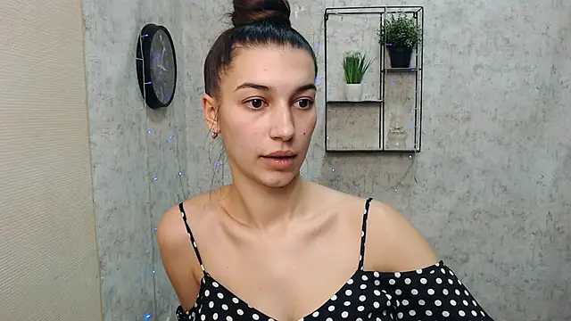 KarolinaRosse  online show from January 14, 1:28 pm