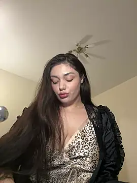 Snapshot of Sweet_Khalifa_ chatting on February 9, 3:23 pm Sweet Khalifa online show from February 9, 3:23 pm