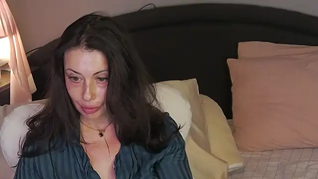 Mia Lovi online show from May 9, 6:24 pm