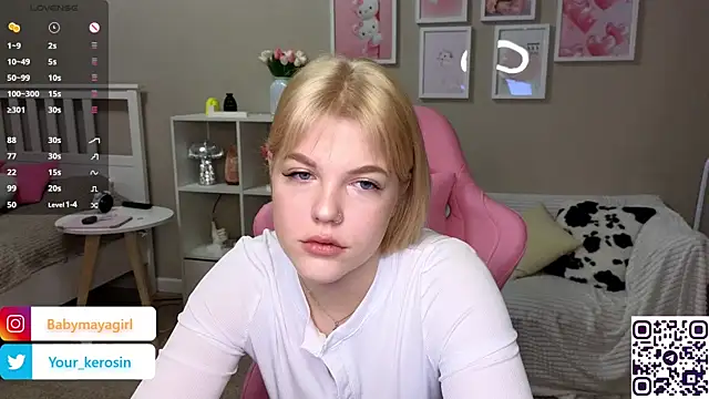 Snapshot of Maya_Rave chatting on February 26, 3:42 am Maya Rave online show from February 26, 3:42 am