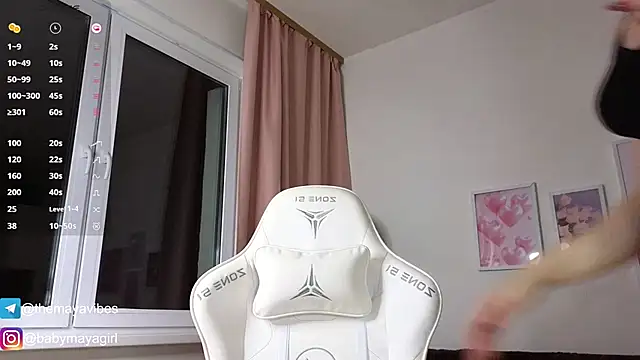 Maya Rave online show from November 5, 3:50 am