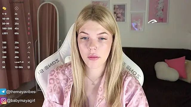 Maya Rave online show from November 11, 3:39 am