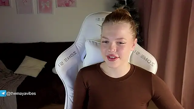 Maya Rave online show from January 18, 3:54 am