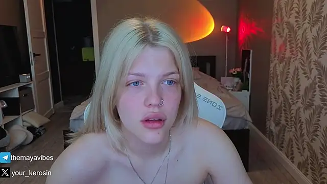 Maya Rave online show from May 14, 3:57 am