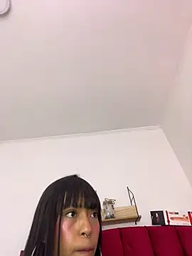 bonnie 18x online show from December 19, 5:29 am