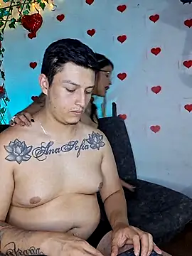 ethanandbrianna online show from February 19, 3:06 am