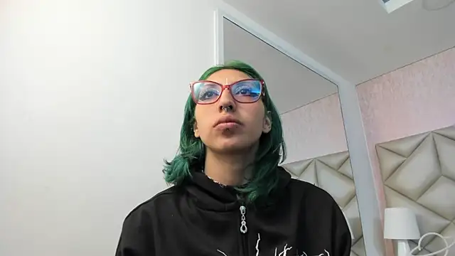 Snapshot of Im_gaia chatting on September 18, 12:40 pm Im gaia online show from September 18, 12:40 pm