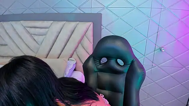 AikoLee  online show from October 13, 7:41 am