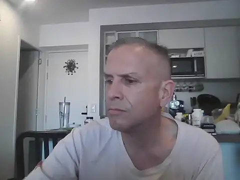 Diegoperrote682661 online show from October 28, 10:34 pm