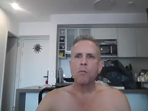 Diegoperrote682661 online show from March 23, 10:25 pm