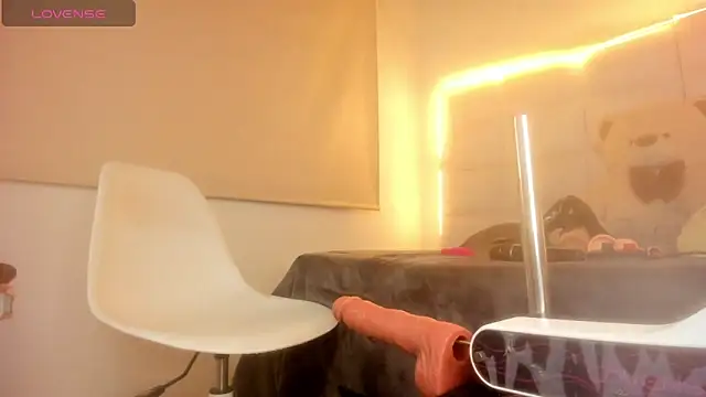 Snapshot of Hanna_Clark_ chatting on March 1, 9:59 pm Hanna Clark online show from March 1, 9:59 pm
