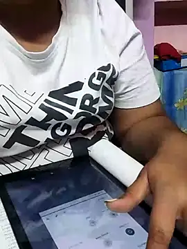 Snapshot of Rani_devi88 chatting on February 15, 12:33 pm Rani devi88 online show from February 15, 12:33 pm