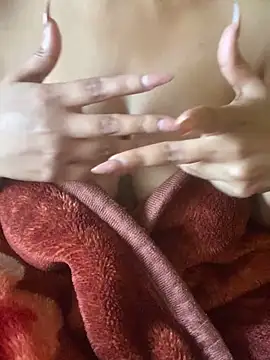 Snapshot of cum-to-nicky chatting on January 21, 6:43 am cum-to-nicky online show from January 21, 6:43 am