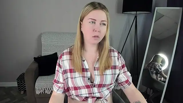 BettyBloom69 online show from December 17, 5:13 am