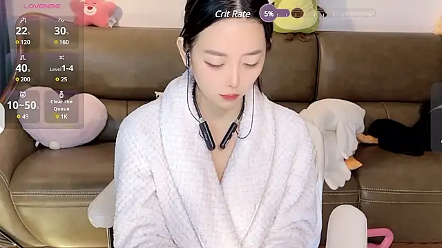 Snapshot of Yilin1999 chatting on December 12, 1:06 pm Yilin1999 online show from December 12, 1:06 pm