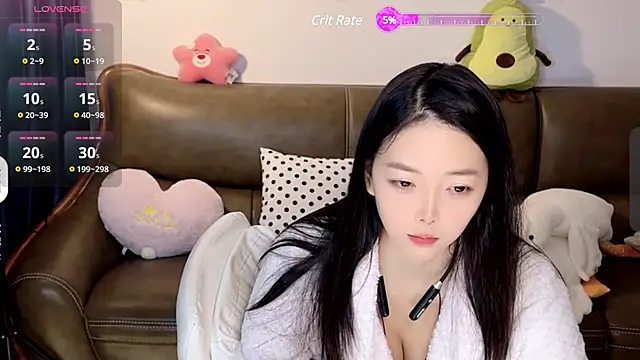 Snapshot of Yilin1999 chatting on December 13, 5:21 pm Yilin1999 online show from December 13, 5:21 pm
