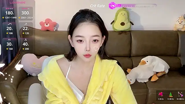 Snapshot of Yilin1999 chatting on December 18, 11:08 pm Yilin1999 online show from December 18, 11:08 pm