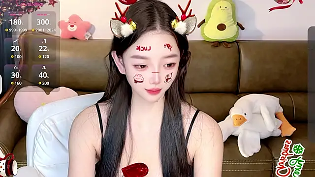 Snapshot of Yilin1999 chatting on December 24, 3:58 pm Yilin1999 online show from December 24, 3:58 pm