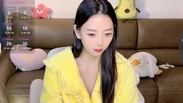 Snapshot of Yilin1999 chatting on December 29, 5:44 pm Yilin1999 online show from December 29, 5:44 pm
