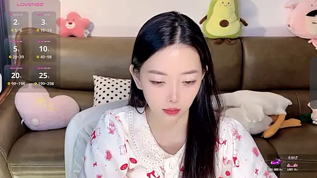 Snapshot of Yilin1999 chatting on January 26, 10:57 pm Yilin1999 online show from January 26, 10:57 pm