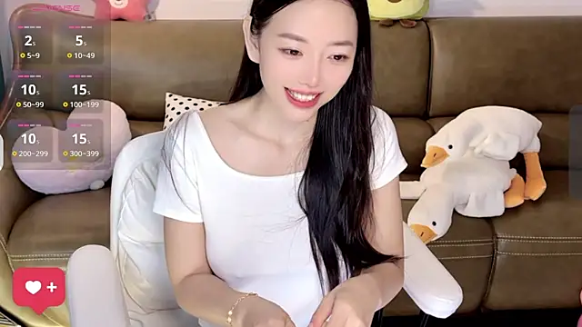 Snapshot of Yilin1999 chatting on March 12, 3:35 am Yilin1999 online show from March 12, 3:35 am