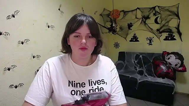 Snapshot of StaceyLex chatting on October 24, 5:37 am StaceyLex online show from October 24, 5:37 am