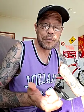 mileflav0r online show from May 11, 7:58 am