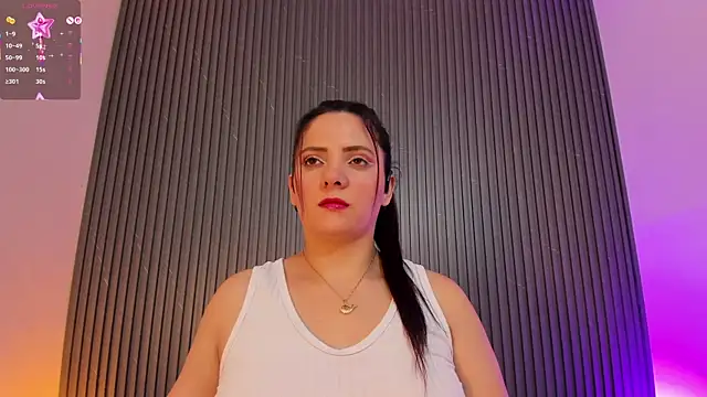 Snapshot of gaby_flow chatting on May 17, 1:14 am gaby flow online show from May 17, 1:14 am
