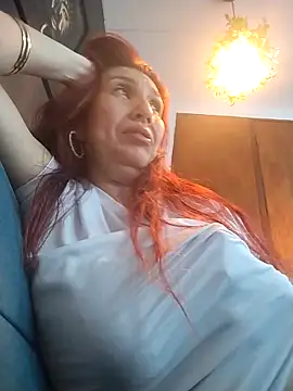 Snapshot of Perla_Franco chatting on April 23, 6:47 am Perla Franco online show from April 23, 6:47 am