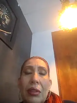 Snapshot of Perla_Franco chatting on April 24, 6:27 am Perla Franco online show from April 24, 6:27 am
