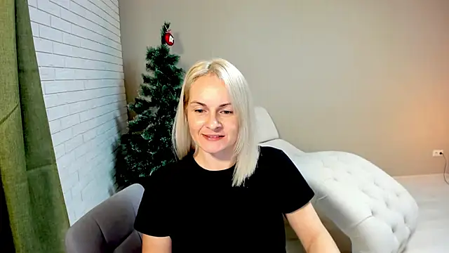 Alicee Gracee online show from December 2, 11:07 pm