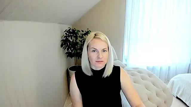 Alicee Gracee online show from December 9, 7:06 am