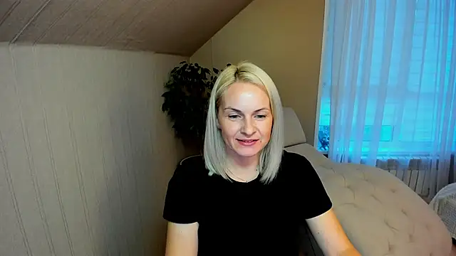 Alicee Gracee online show from December 10, 11:54 am
