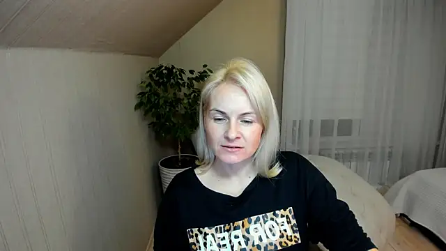 Alicee Gracee online show from January 3, 6:14 pm
