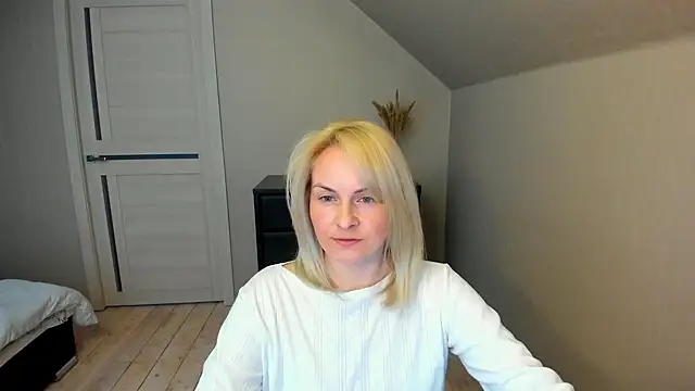 Alicee Gracee online show from February 23, 2:04 pm